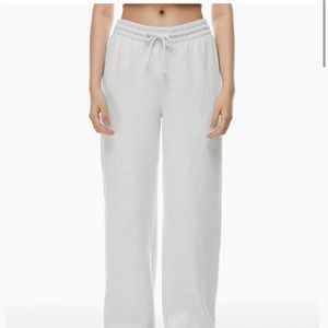 TNA boyfriend sweats wide leg in size small and in cloud white